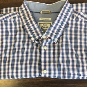 Men’s Jos A Bank Short Sleeved Dress Shirt in 2XL